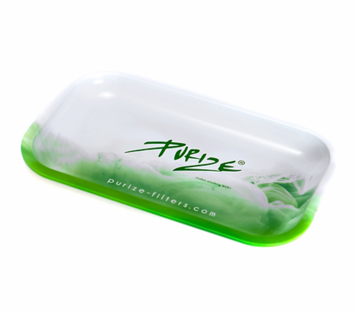 Grüne Rauchwolken auf Metalltablett.